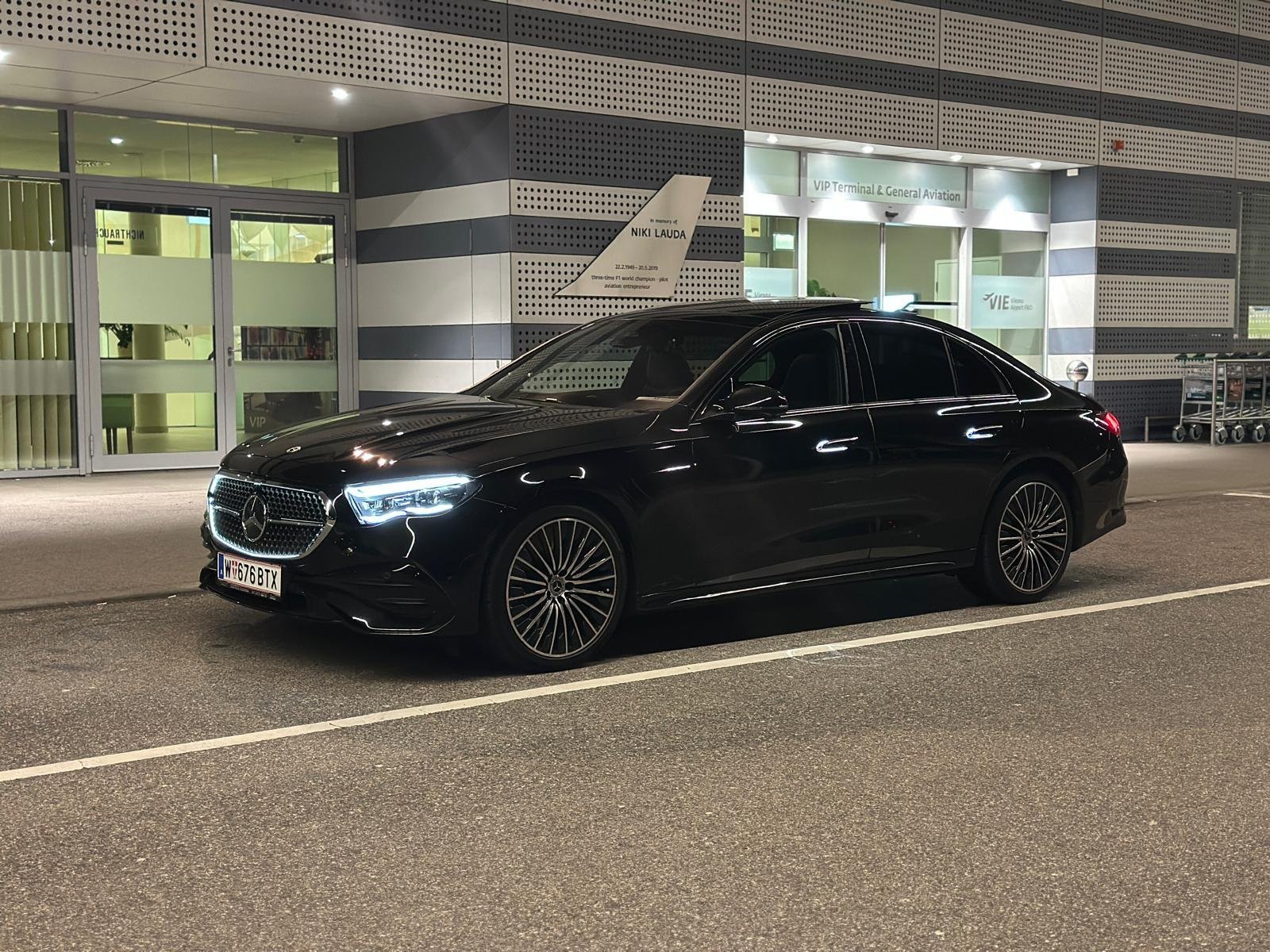 Mercedes Business Class Flughafentransfer Mercedes Business Class Limousine mieten Mercedes Business Class Chauffeurservice Mercedes Business Class